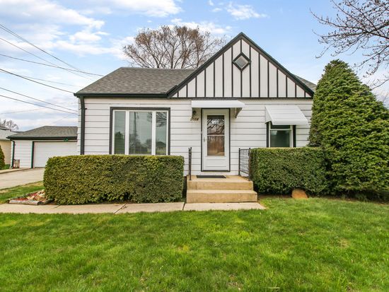 3024 E College Ave, Cudahy, WI 53110