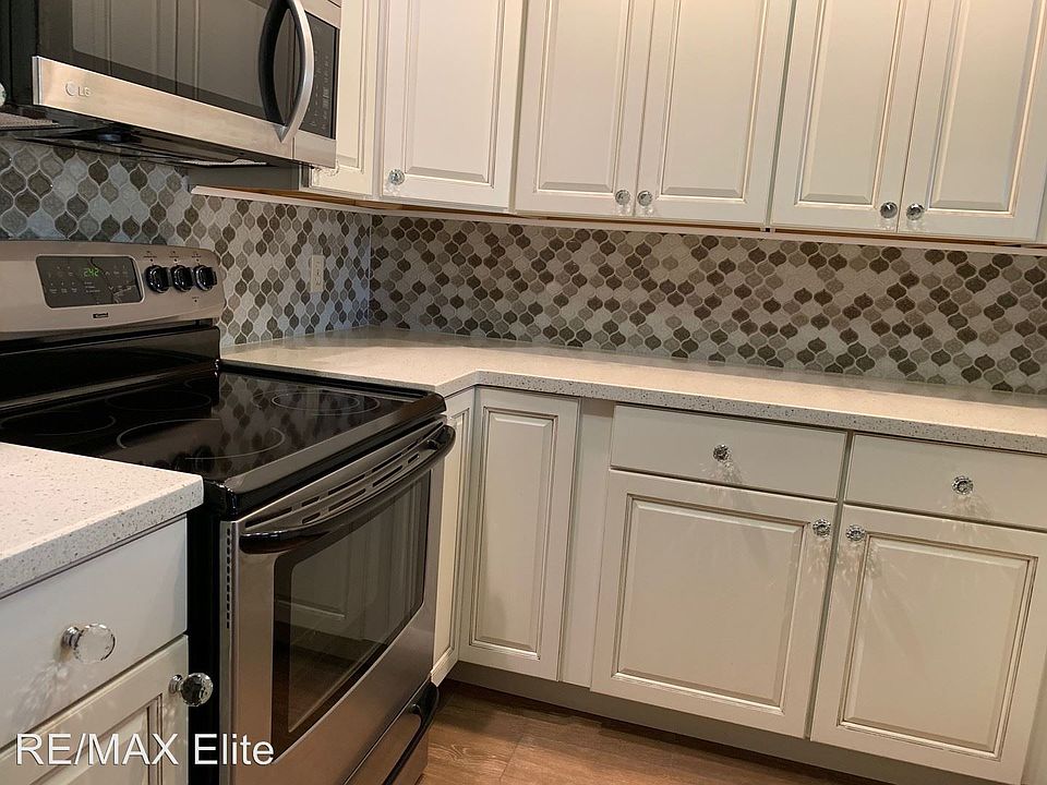 1st image of 629 Jubilee St