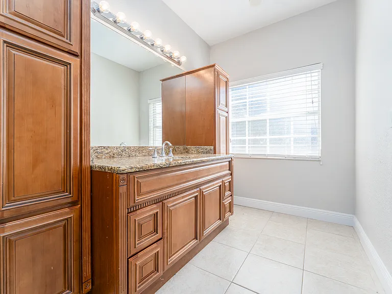11302 Hoot Owl Ct — Photo 16