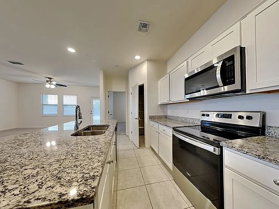 5th image of 35548 W Santa Clara Ave
