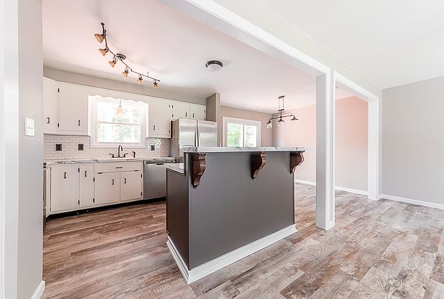 1st image of 312 Cainridge Dr