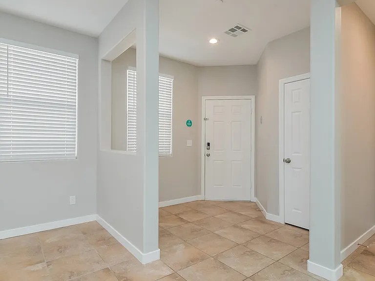 993 Pebble Lake St — Photo 5