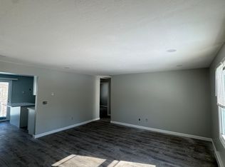100 Upton St #6, Grafton, MA 01519