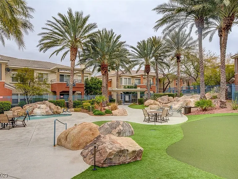 821 Titan Peak Pl — Photo 48