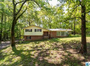 524 Club View Dr, Glencoe, AL 35905