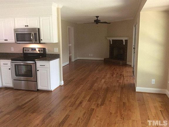 4th image of 301 Marlowe Dr