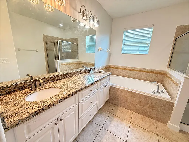 2347 Crosston Cir — Photo 9