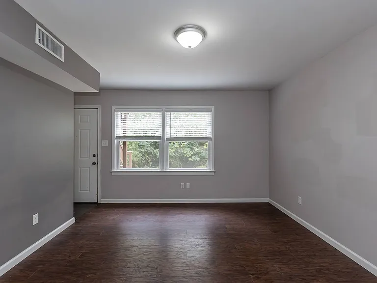 Woodard Street Apartments — Photo 5