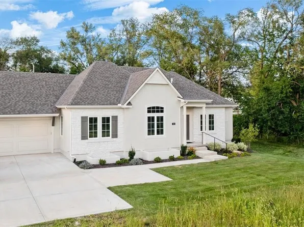 7213 Allman Dr, Shawnee, KS 66217