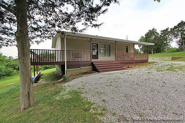 2nd image of 15956 Kimmel Rd