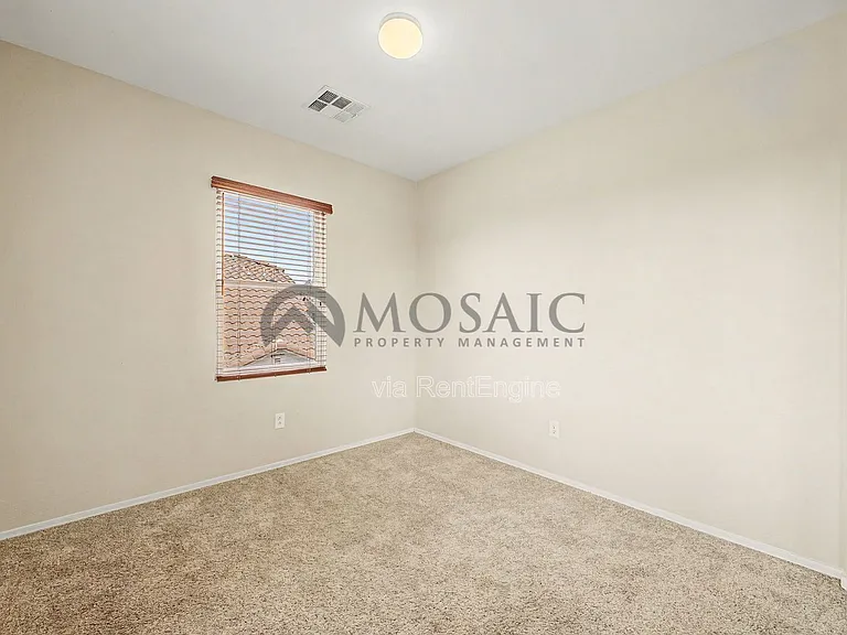 1384 S Sabino Dr — Photo 21