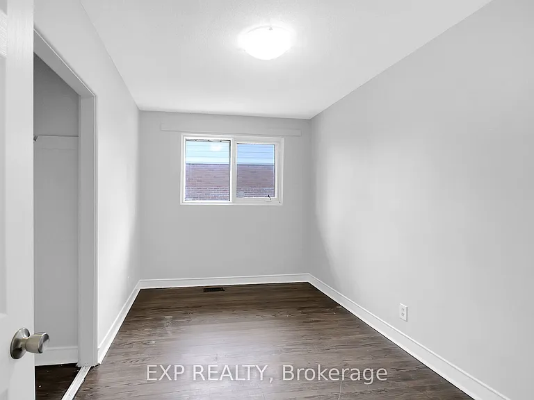 2247 Miramichi St — Photo 22