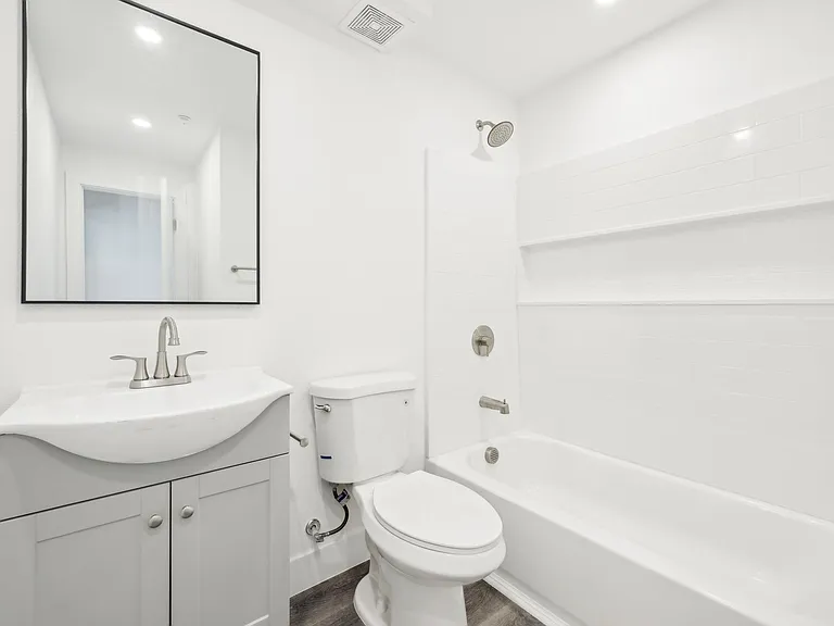 11800 E Colfax — Photo 24