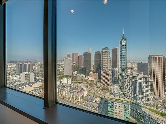 5th image of 1100 Wilshire Blvd APT 3505