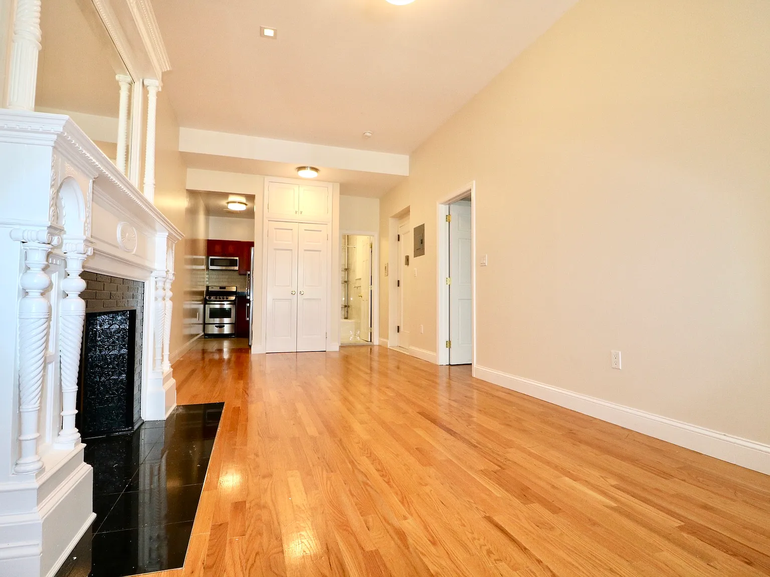 138 West 74th Street — Photo 2