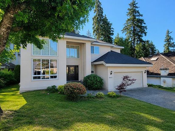 2nd image of 1421 Madrona Pl