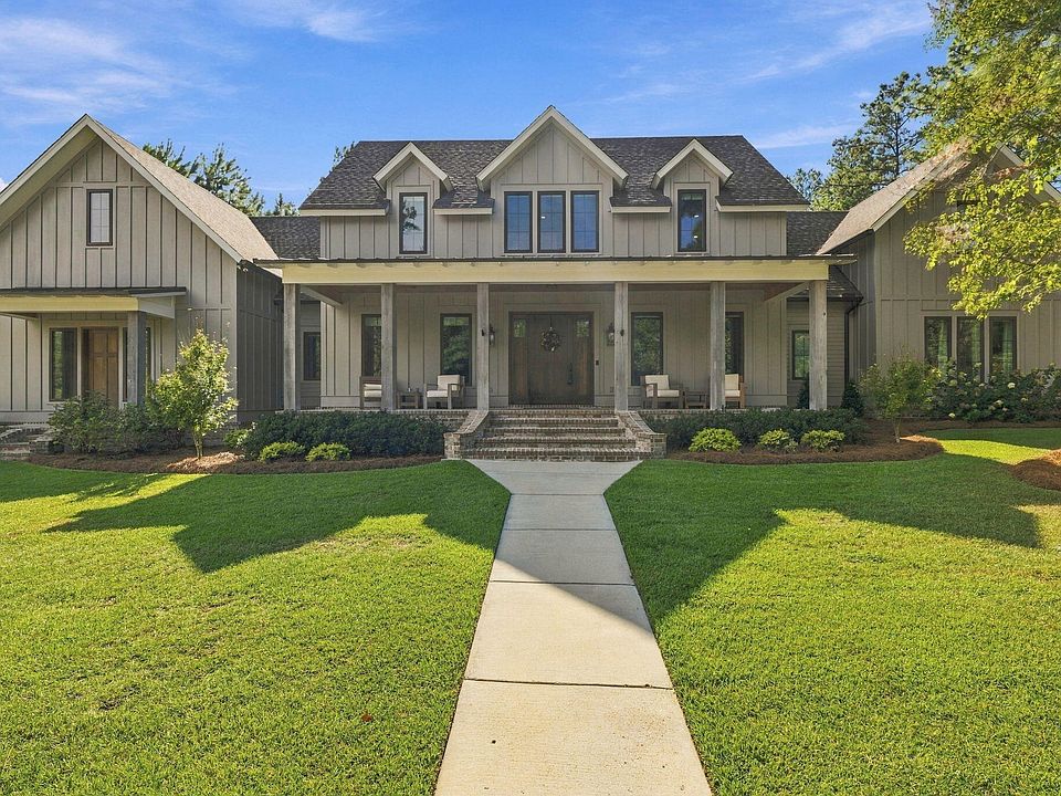 1st image of 30 Cherry Laurel Loop