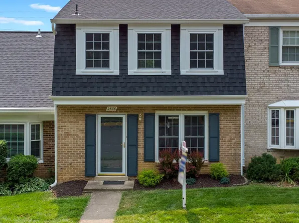 2538 Herrell Ct, Falls Church, VA 22043