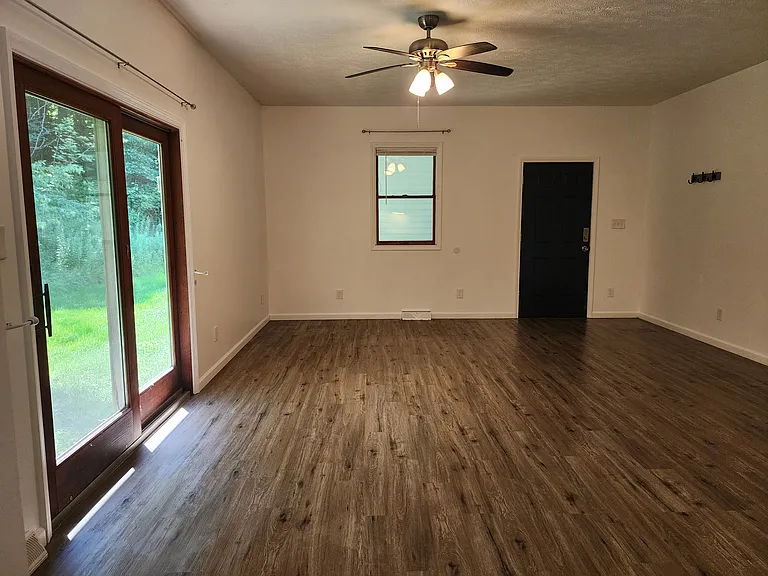 412 Patterson Ave — Photo 9