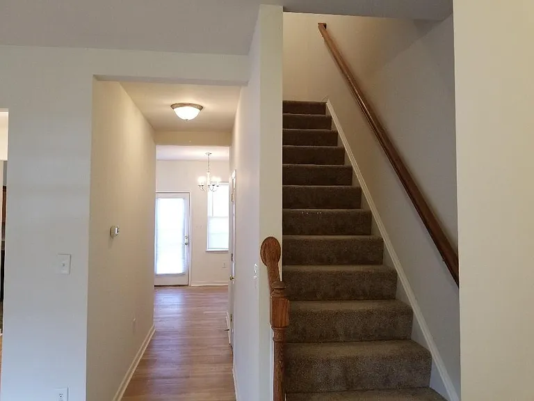 106 Colter Dr — Photo 9