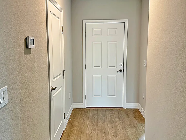 5027 Old Cheney Hwy — Photo 2