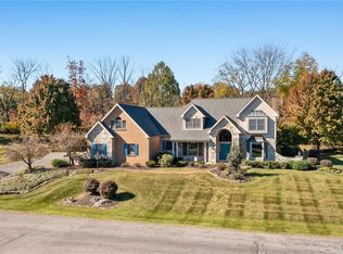 1924 Peach Tree Ln, Bethlehem, PA 18015
