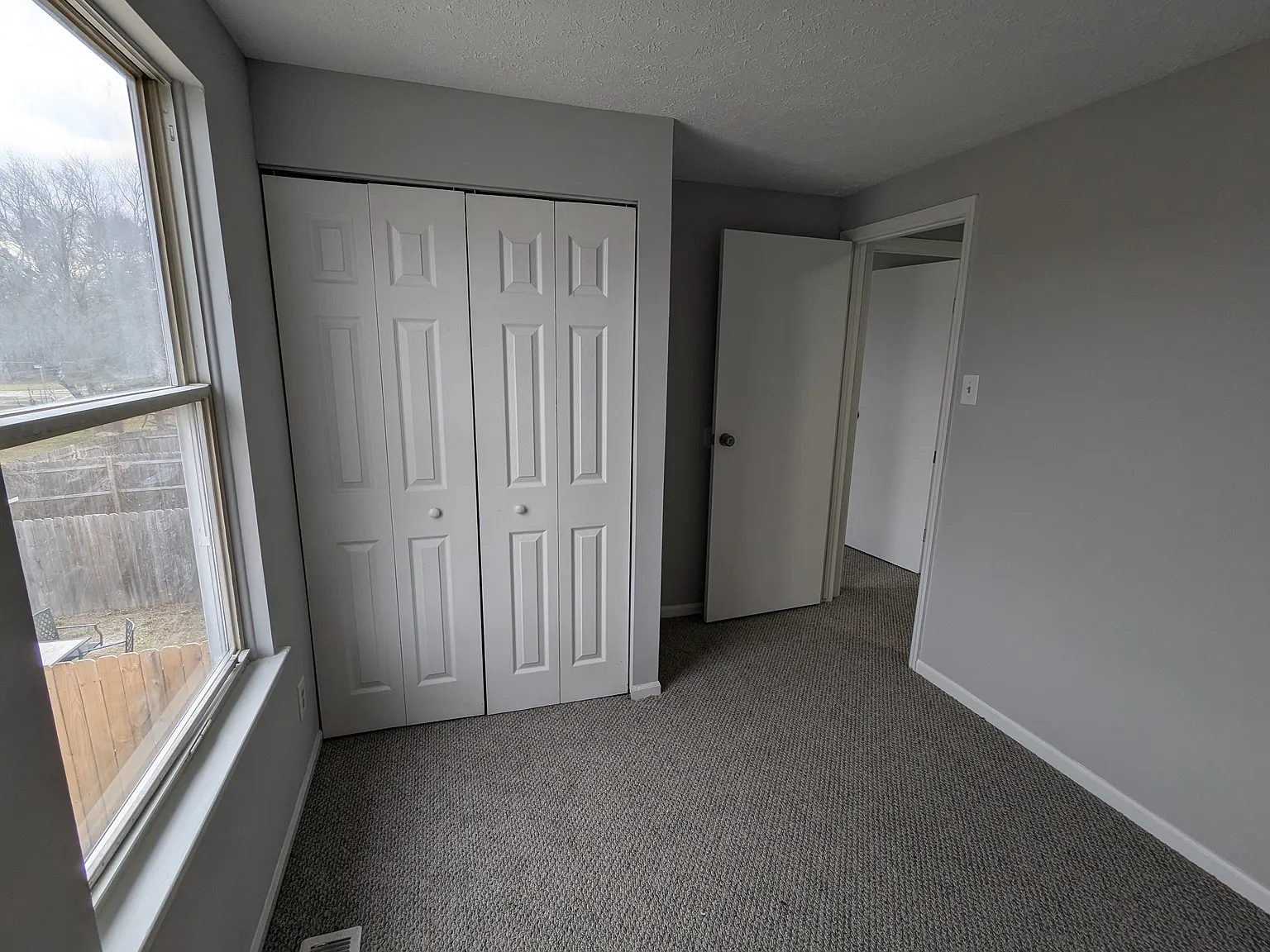 3 bed, 1140 sqft, $2,195 — Photo 3