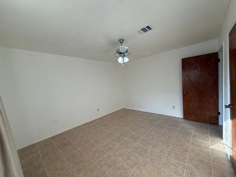 7325 Ley Rd — Photo 37