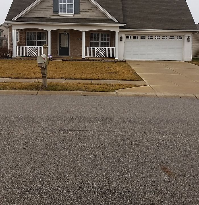1st image of 10985 Gossamer Ln