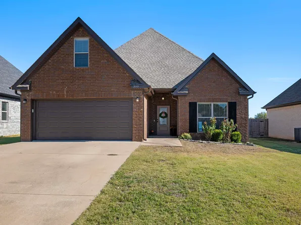 300 Prospect Trl, Jonesboro, AR 72405