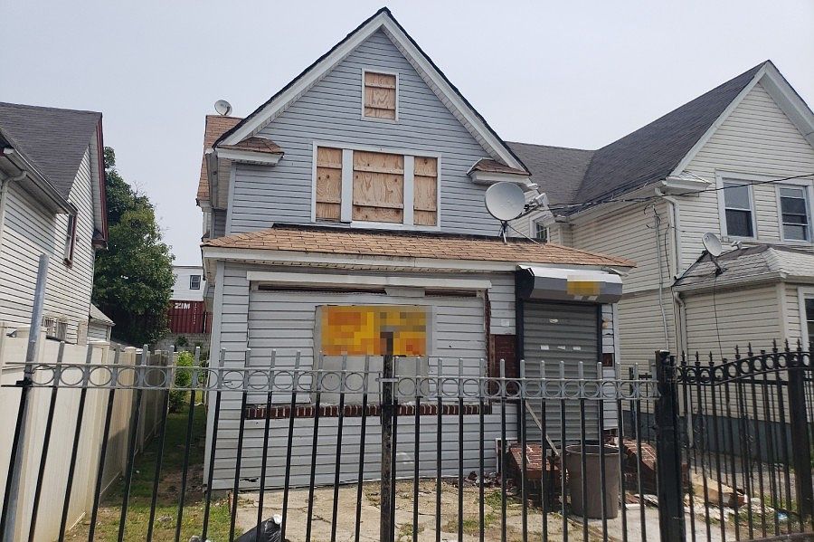 1st image of 108-29 Union Hall St
