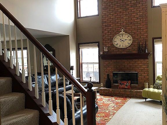 4th image of 2948 Kensington Dr