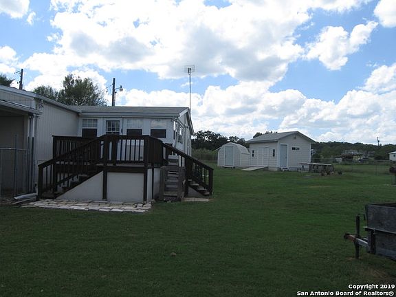 5th image of 113 N County Road 5605