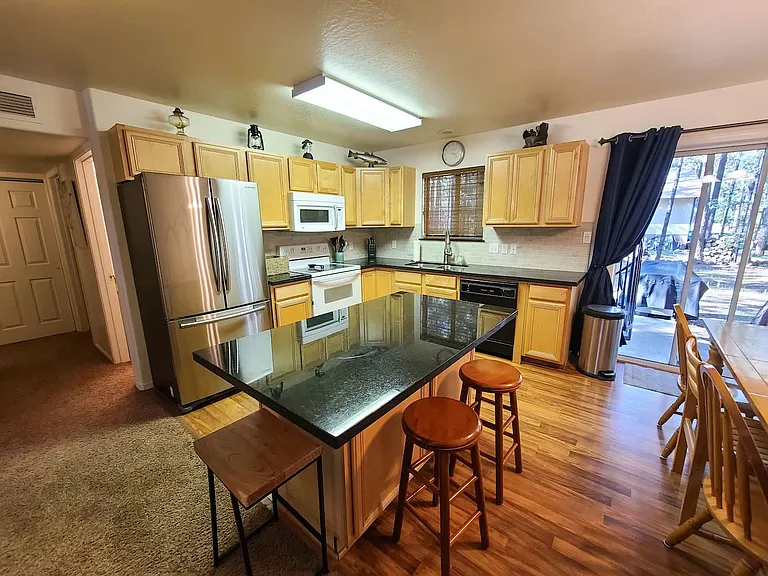 Full Kitchen