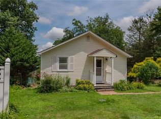 90 Wildwood Rd, Colchester, CT 06415