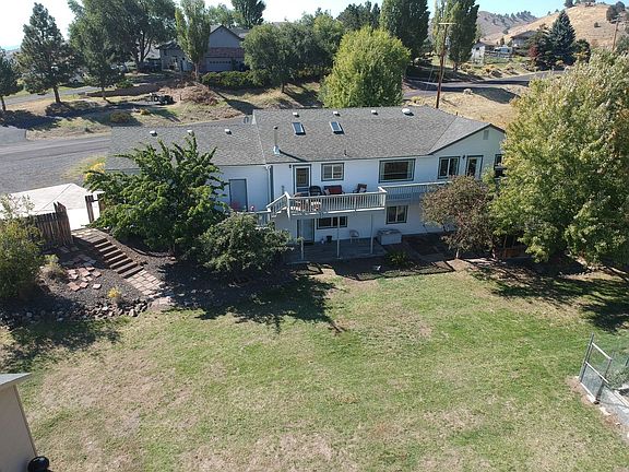 3rd image of 1839 Melanie Ct