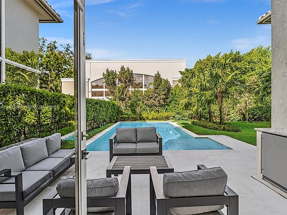 5th image of 3539 Forest View Cir