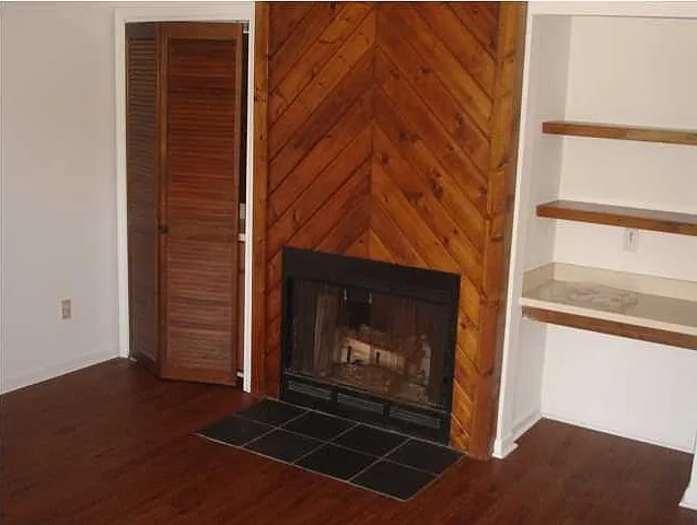 2 bed, 1.5 bath, 1114 sqft, $1,500 — Photo 2