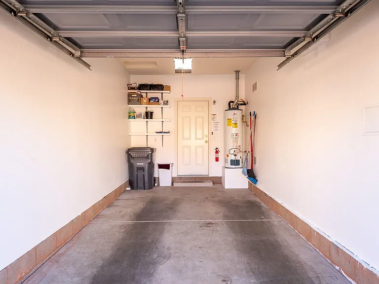 611 Desert Sage Ln — Photo 17