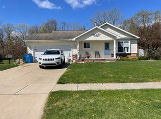 116 Ridgeview Ct, Grass Lake, MI 49240