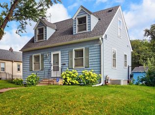 75 Geranium Ave E, Saint Paul, MN 55117