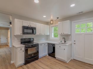 1816 Maple Ln, Accokeek, MD 20607