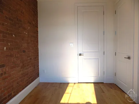 Rented by Blue Egg Realty Corp | media 18