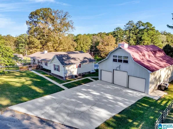 2428 Gaither Rd, Mount Olive, AL 35117