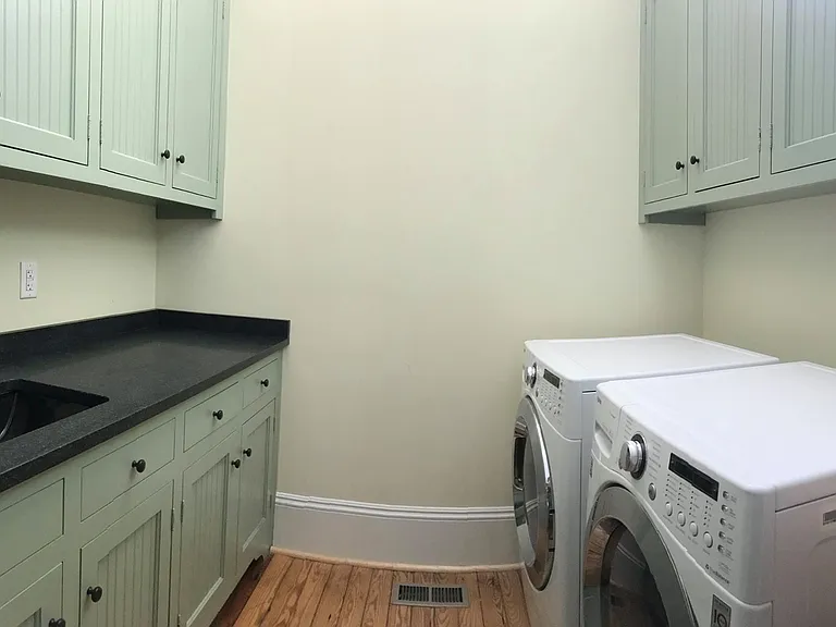 841 Main St #A — Photo 7