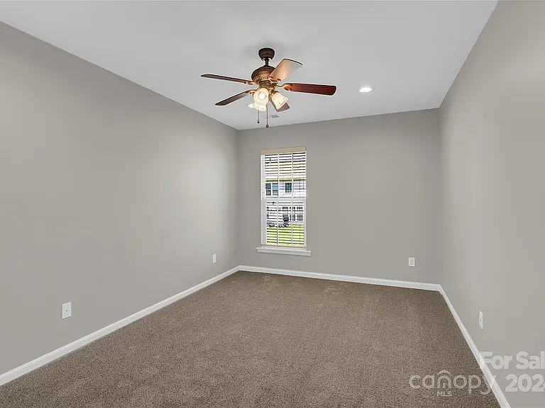 11239 Cypress View Dr — Photo 19