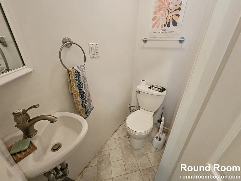 229 Freeman St #229 — Photo 7