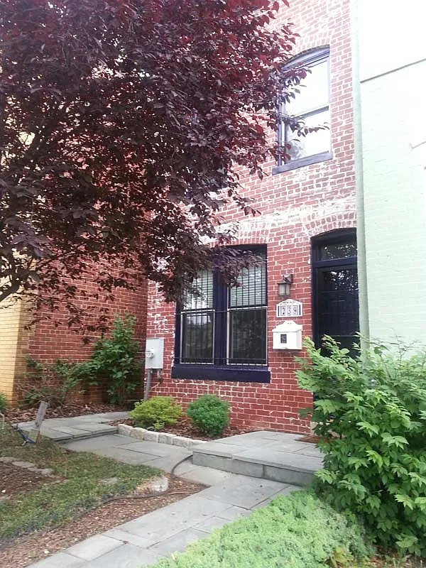239 14th St NE photo 1