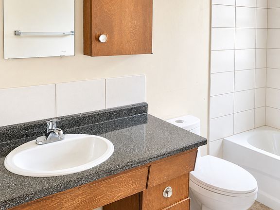 5th image of 9956 79th St NW