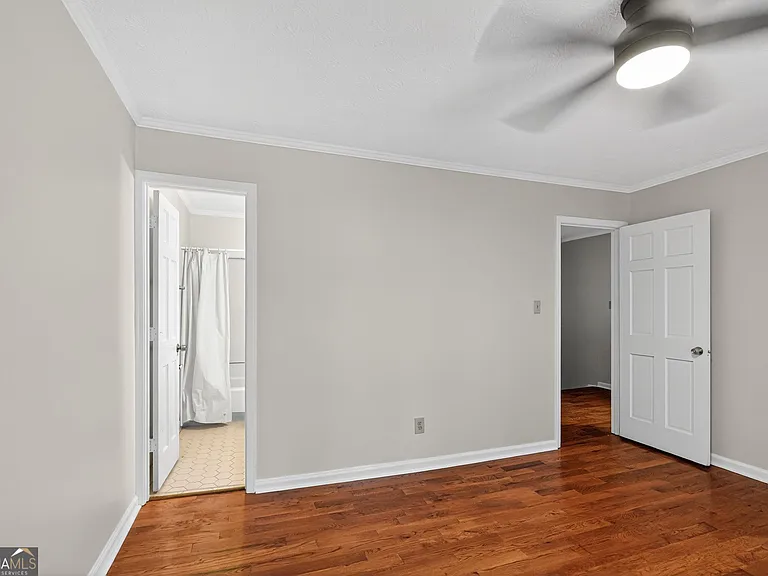 898 Chippendale Ln — Photo 14